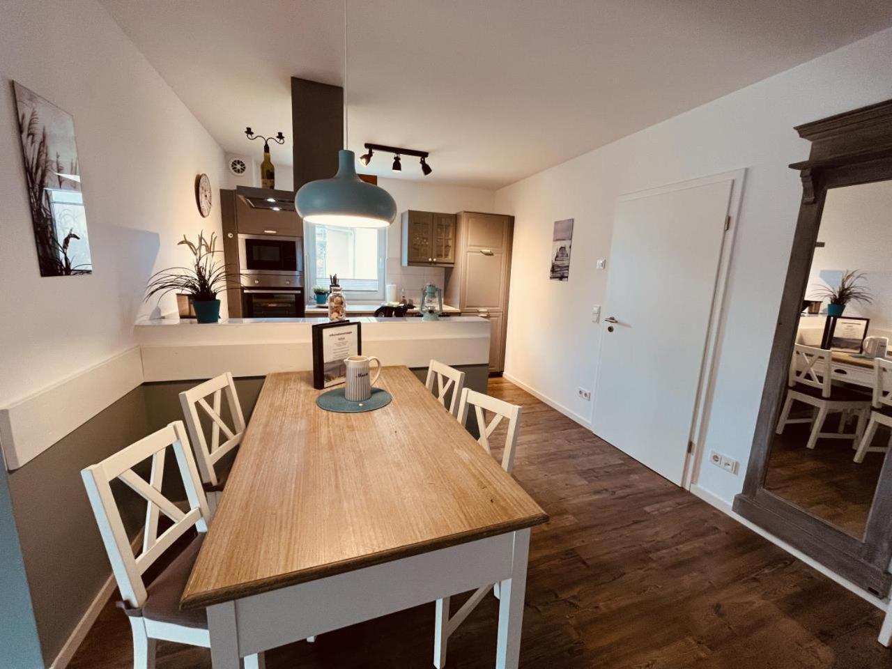 Ferienwohnung van der Holm Born Buitenkant foto